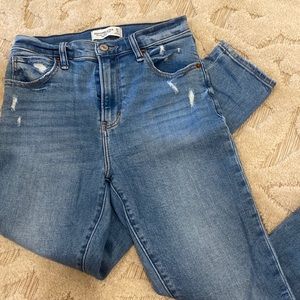 Super skinny ankle high rose Abercrombie and fitch jeans